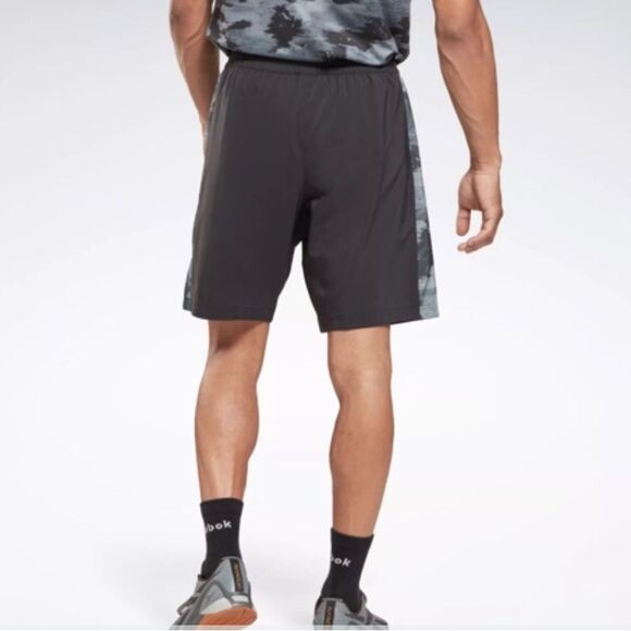 Reebok Training Camo Woven Short Size 2X - Picture 5 of 5